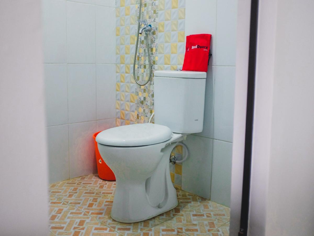 Reddoorz Plus @ Helvetia Medan Exterior photo